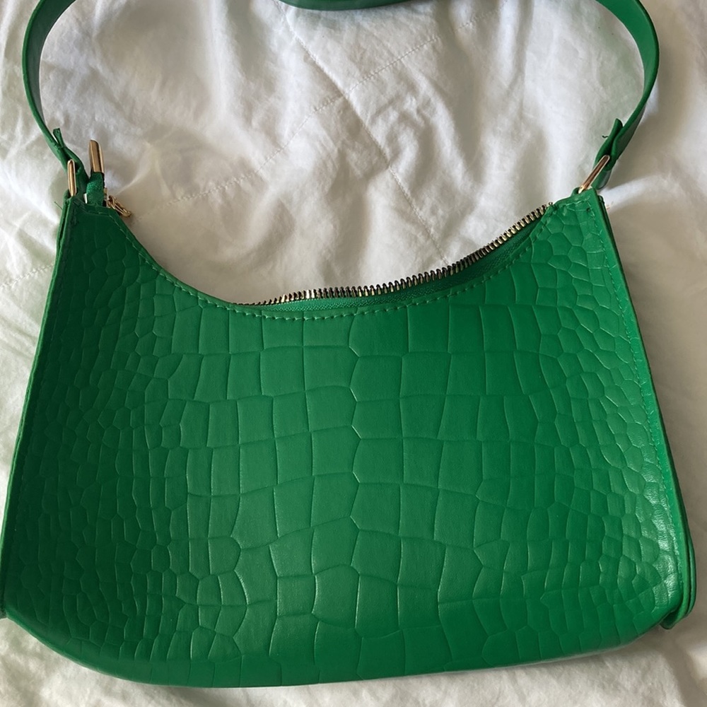 Purse - Picture 2 of 4